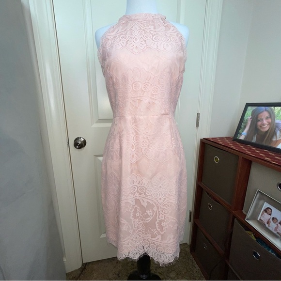 BB Dakota Lace Halter Dress Blush Pink Sz 4 - Picture 3 of 17